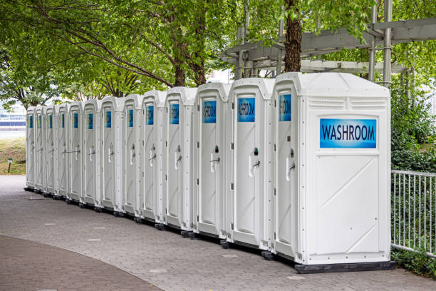 Porta potty delivery and setup in Calera, OK